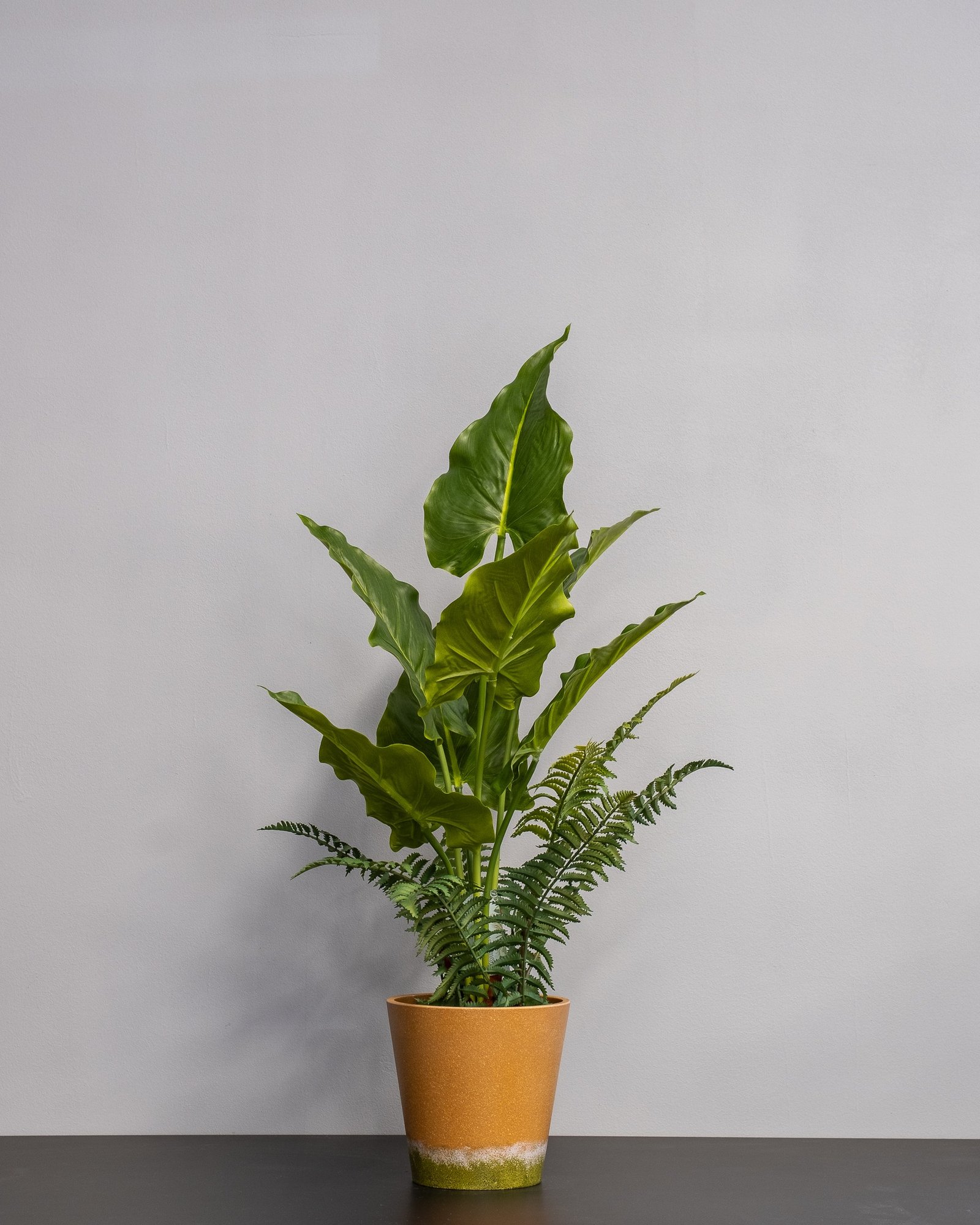 Konstgjord Alocasia krukväxt – 75 cm 1 Konstgjord Alocasia krukväxt