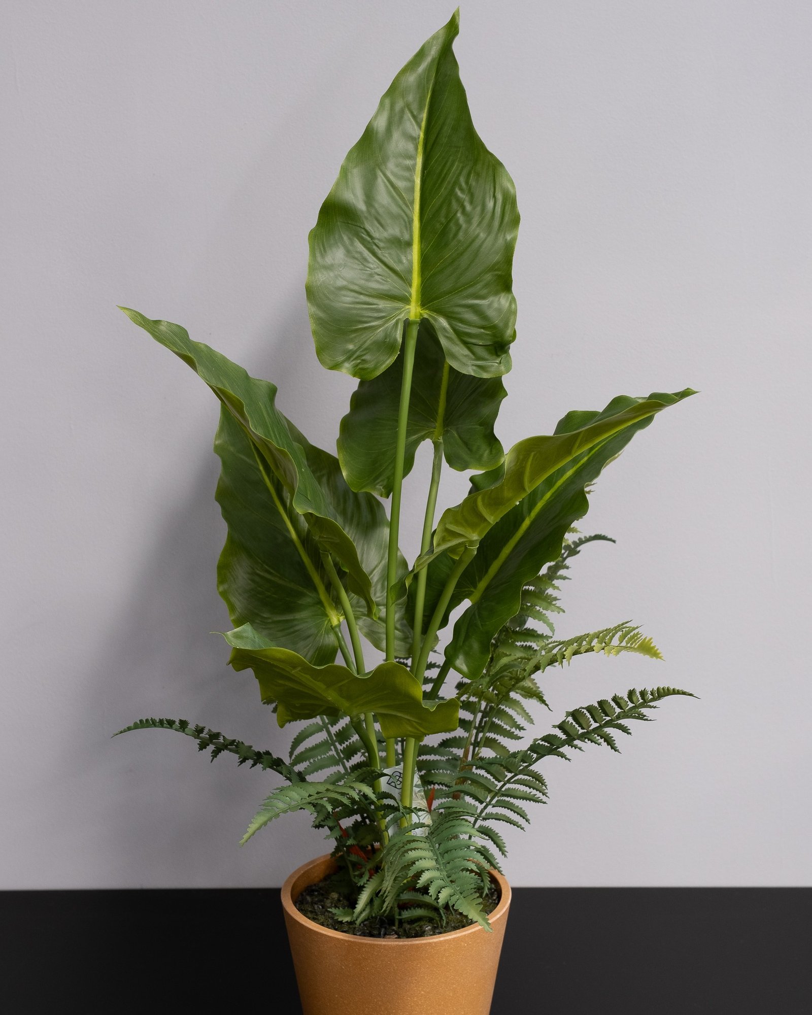 Konstgjord Alocasia krukväxt – 75 cm 4 Konstgjord Alocasia krukväxt